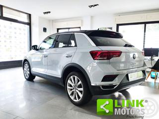 VOLKSWAGEN T-Roc usata, con Autoradio