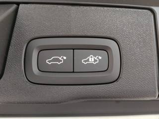 VOLVO XC60 usata, con Autoradio digitale