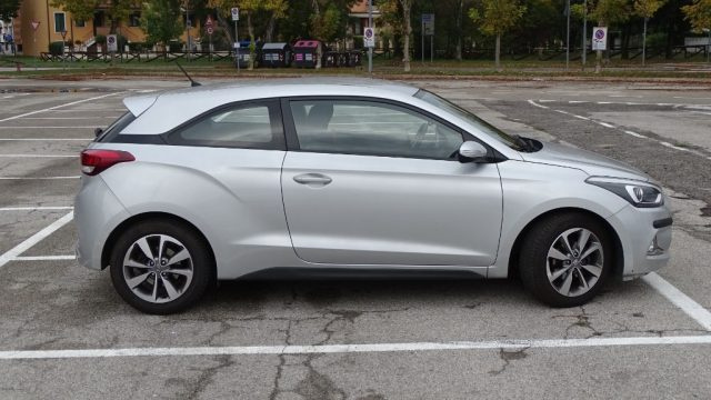 HYUNDAI i20 usata, con Cerchi in lega