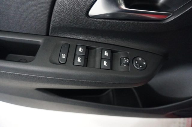 OPEL Corsa usata, con Luci diurne LED
