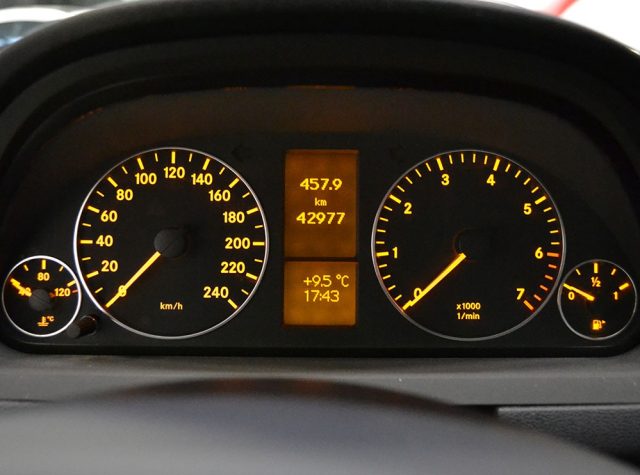 MERCEDES-BENZ A 160 usata, con Chiusura centralizzata