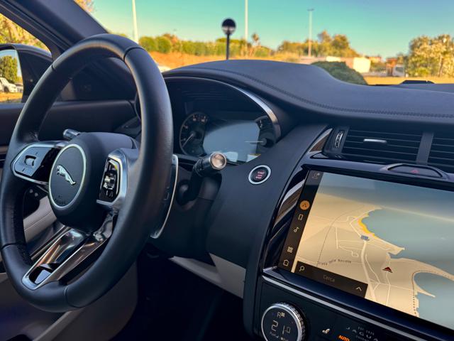 JAGUAR E-Pace usata, con Touch screen