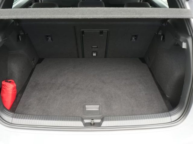 VOLKSWAGEN Golf usata, con Cruise Control