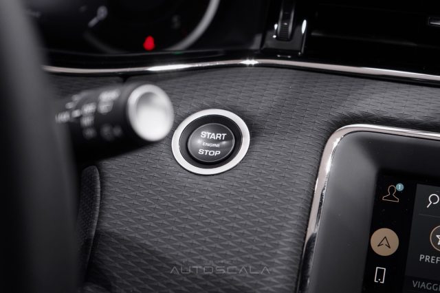 LAND ROVER Range Rover Evoque usata, con Servosterzo