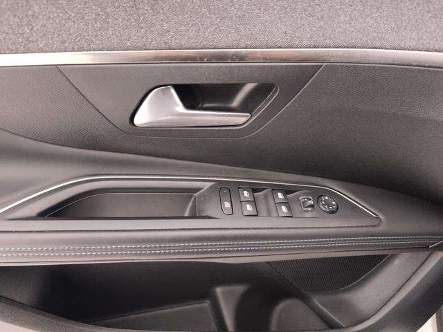 PEUGEOT 3008 usata, con Vetri oscurati