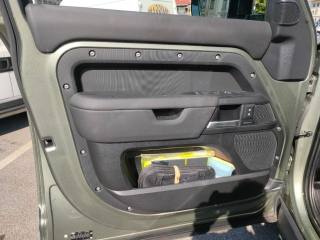 LAND ROVER Defender usata, con ESP