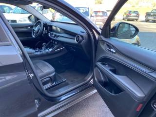 ALFA ROMEO Stelvio usata, con Controllo automatico clima