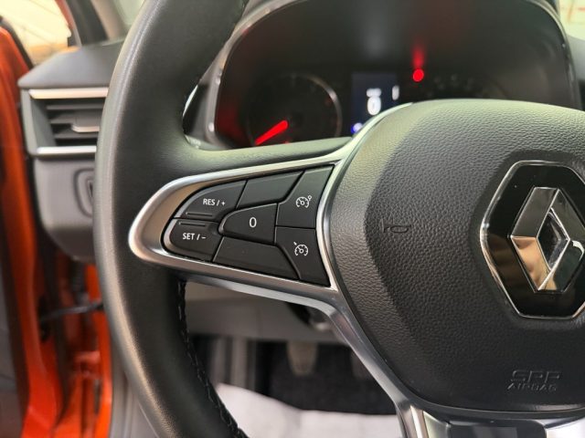 RENAULT Clio usata, con Touch screen