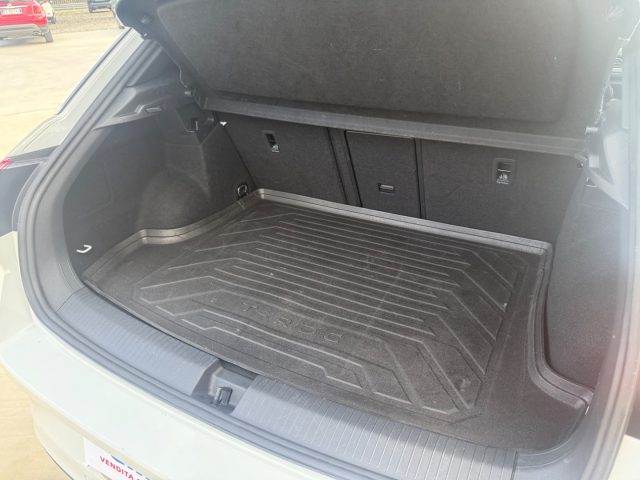 VOLKSWAGEN T-Roc usata, con Airbag testa