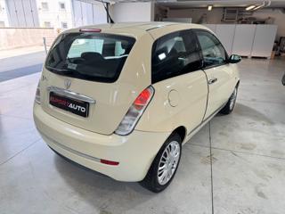 LANCIA Ypsilon usata, con Autoradio