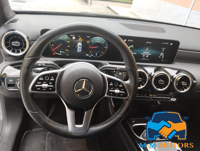 MERCEDES-BENZ A 180 usata, con Cerchi in lega