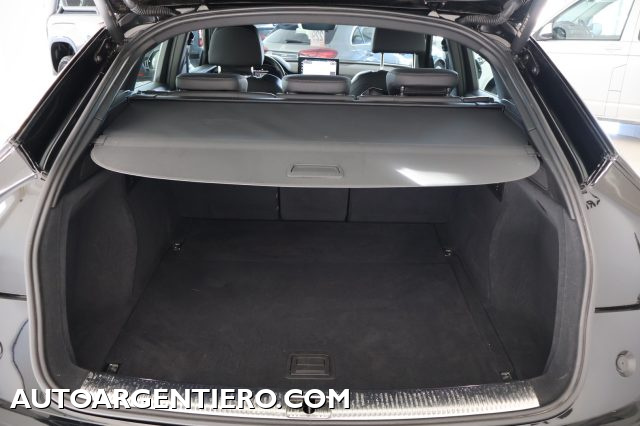 AUDI Q5 usata, con Sensori di parcheggio posteriori