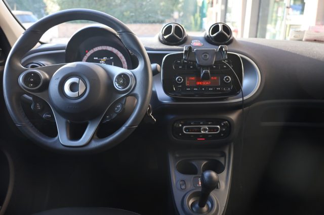 SMART ForFour usata, con Bluetooth