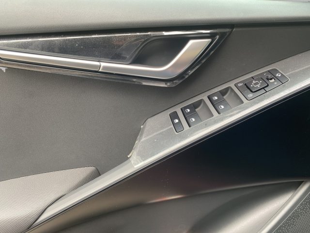 KIA Niro usata, con Airbag testa