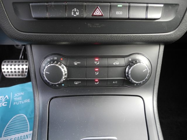 MERCEDES-BENZ B 180 usata, con Sedile posteriore sdoppiato