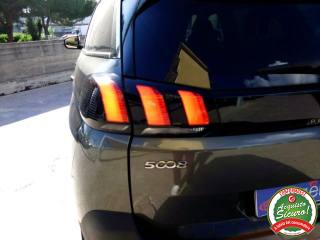 PEUGEOT 5008 usata, con Frenata d