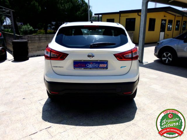 NISSAN Qashqai usata, con Autoradio