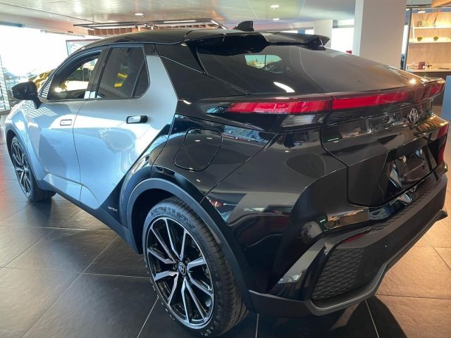 TOYOTA C-HR usata, con Airbag
