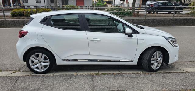 RENAULT Clio usata, con Autoradio