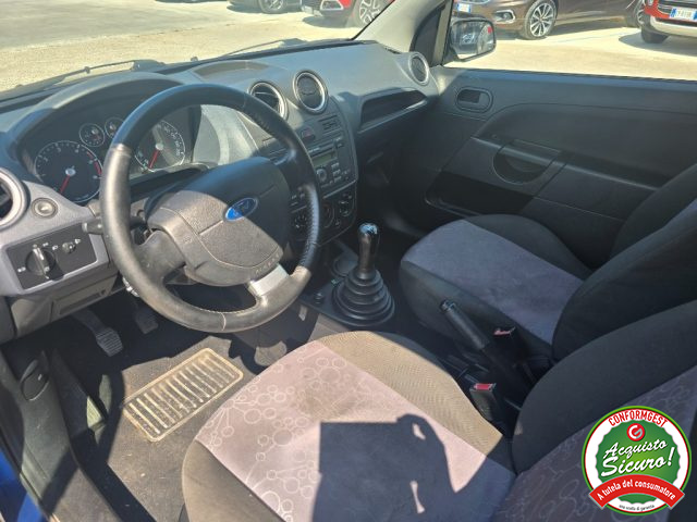 FORD Fiesta usata, con Chiusura centralizzata