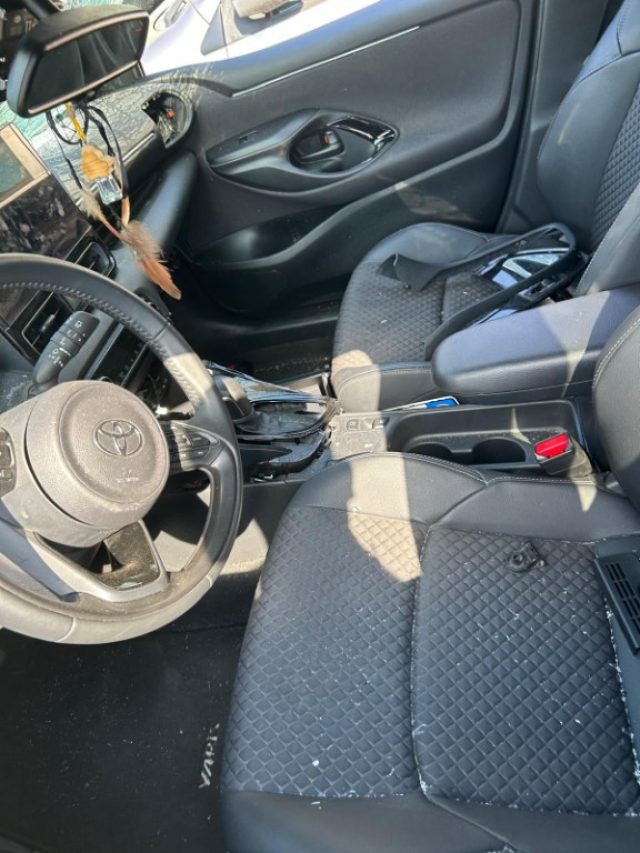TOYOTA Yaris usata, con Cruise Control
