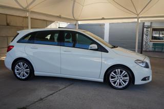 MERCEDES-BENZ B 180 usata, con Autoradio
