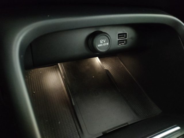 VOLVO XC40 usata, con Touch screen