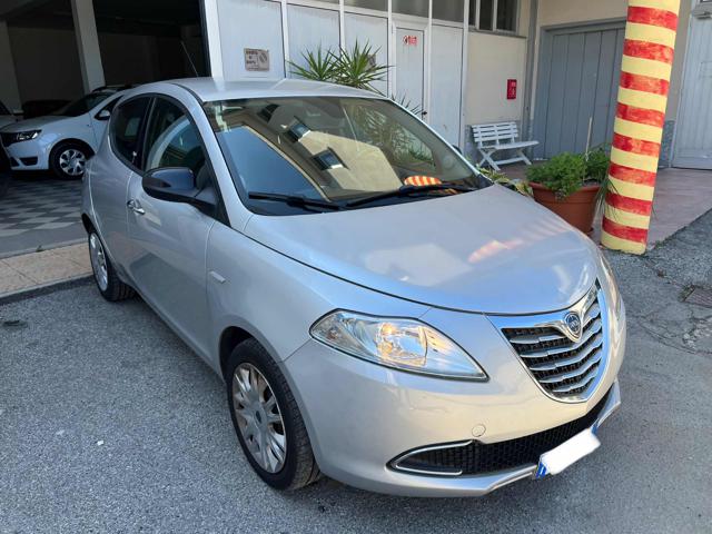 LANCIA Ypsilon usata, con Airbag