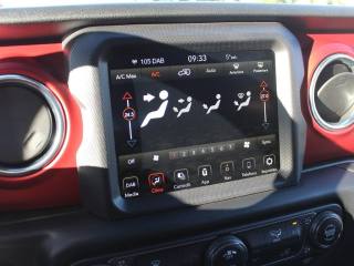 JEEP Wrangler usata, con USB