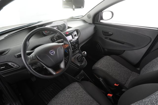 LANCIA Ypsilon usata 8