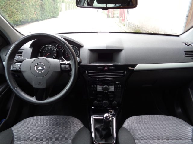 OPEL Astra usata, con Cronologia tagliandi