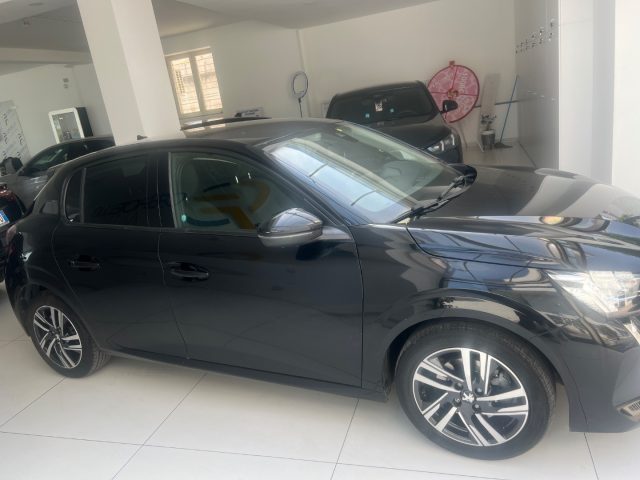 PEUGEOT 208 usata, con Autoradio