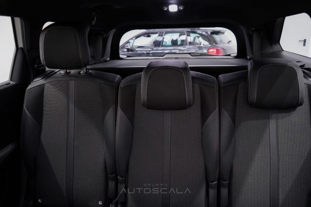 PEUGEOT 5008 usata, con Bracciolo