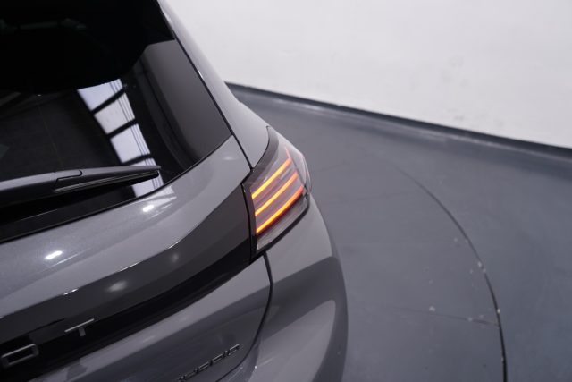 PEUGEOT 208 usata, con Isofix