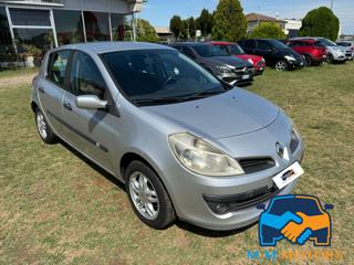 RENAULT Clio usata, con Airbag laterali