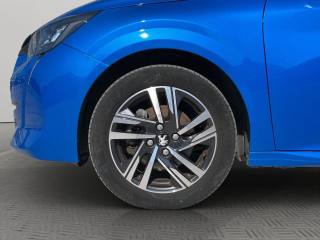 PEUGEOT 208 usata, con Sensori di parcheggio posteriori