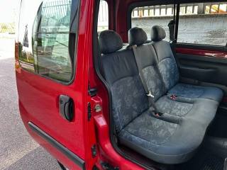 RENAULT Kangoo usata 12