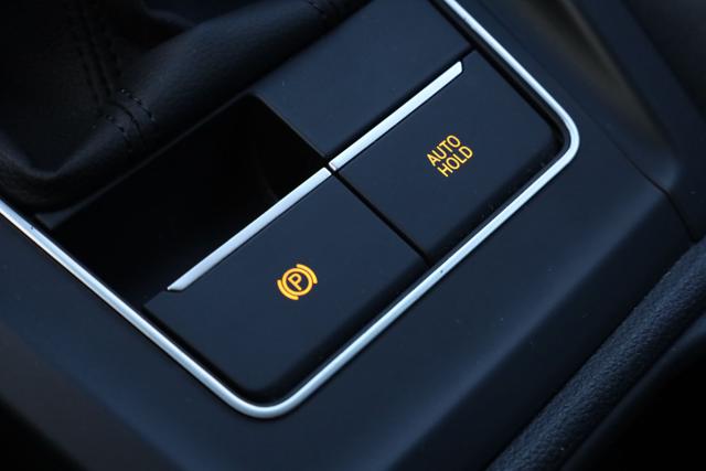 VOLKSWAGEN Golf usata, con Luci diurne LED