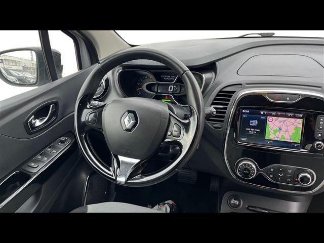 RENAULT Captur usata, con Alzacristalli elettrici
