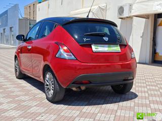 LANCIA Ypsilon usata, con Autoradio