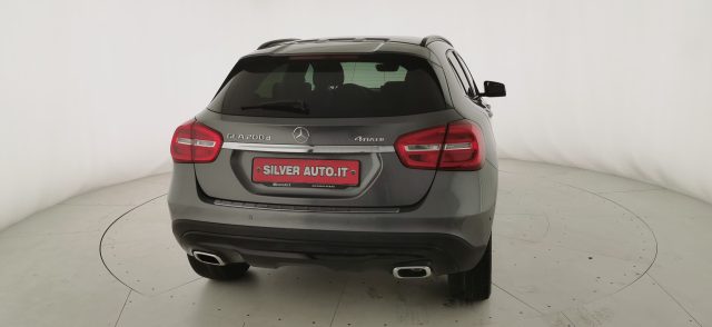 MERCEDES-BENZ GLA 200 usata, con Luci diurne LED