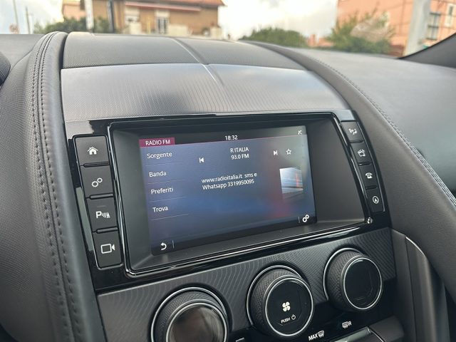 JAGUAR F-Type usata, con Fari LED
