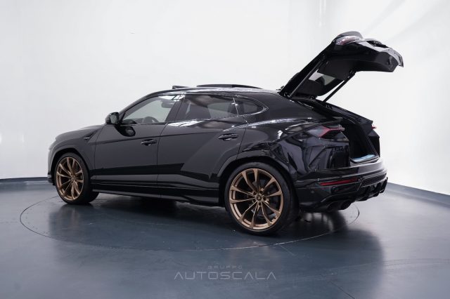 LAMBORGHINI Urus usata 35