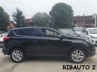 TOYOTA RAV 4 usata, con Bluetooth