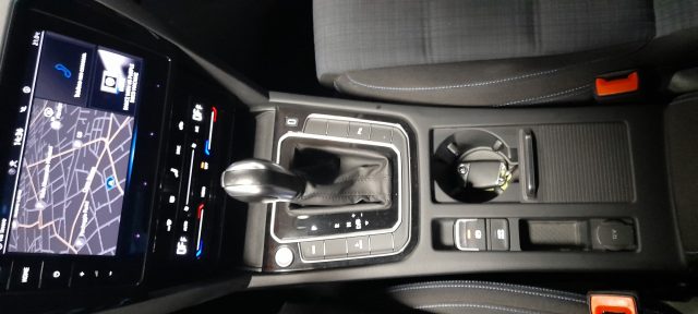 VOLKSWAGEN Passat usata, con Frenata d