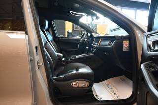 PORSCHE Macan usata 37