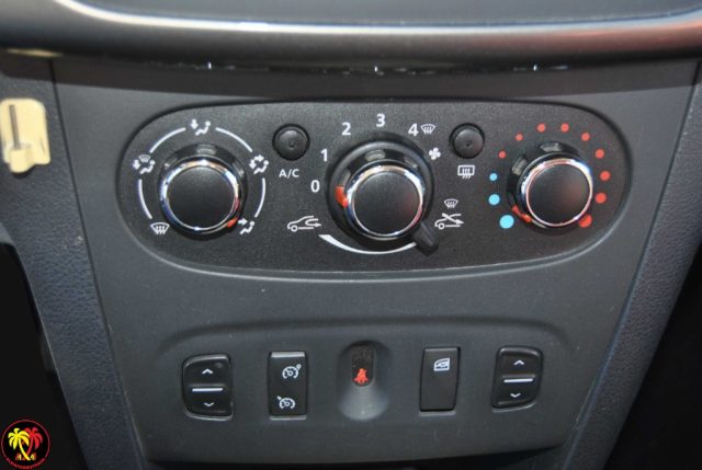 DACIA Sandero usata, con Alzacristalli elettrici