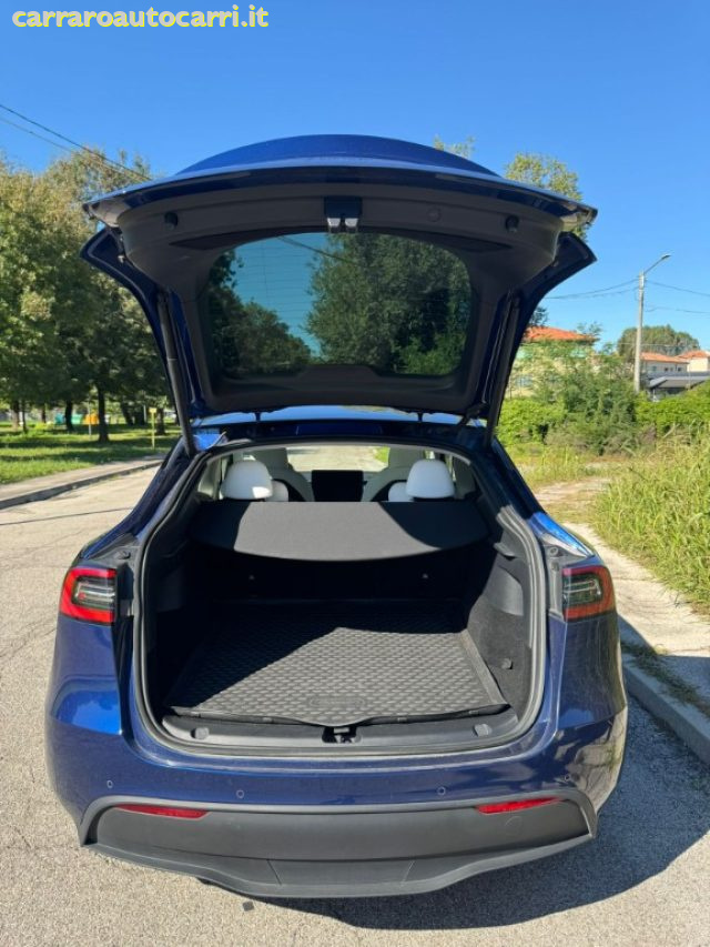 TESLA Model Y usata, con Chiusura centralizzata