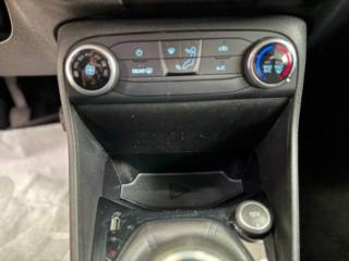 FORD Fiesta usata, con Bluetooth