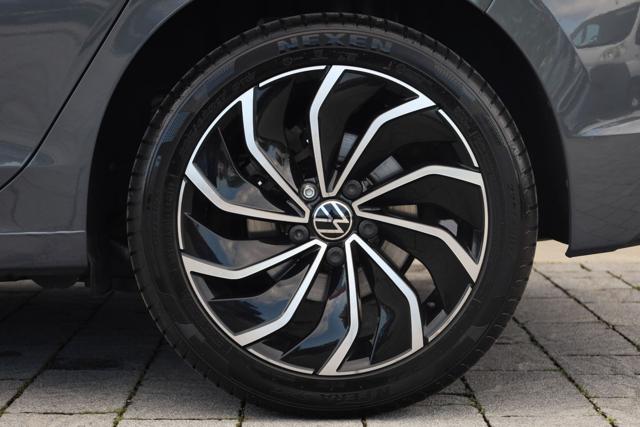 VOLKSWAGEN Golf usata, con Fari full-led